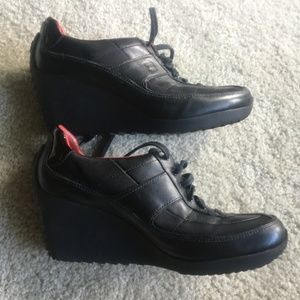 Tsubo Women Wedge Sneaker